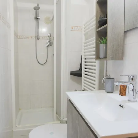 Apartment Nervi - In Discesa Sul Mare Genua